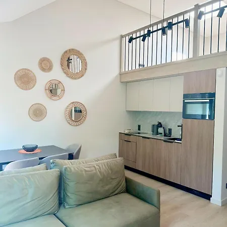 Lex Apartment *